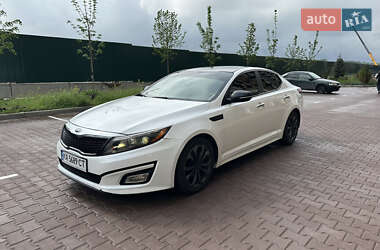 Седан Kia Optima 2013 в Киеве