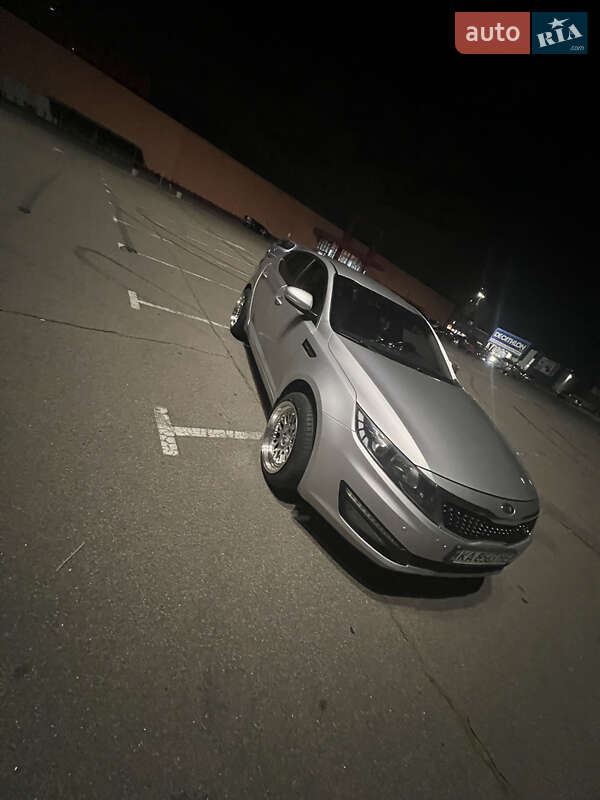 Седан Kia Optima 2011 в Києві