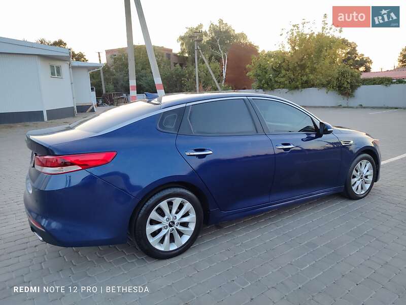 Седан Kia Optima 2016 в Кременчуге