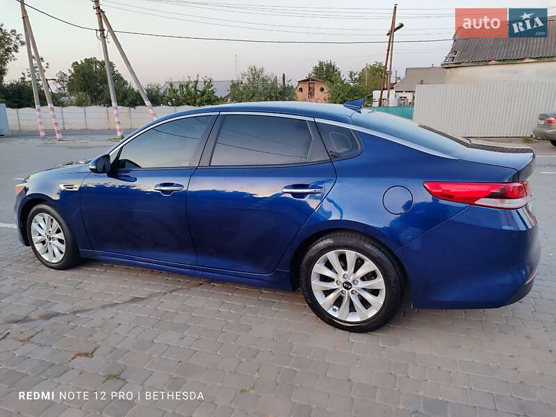 Седан Kia Optima 2016 в Кременчуге