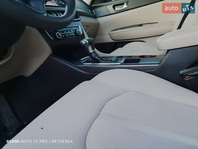 Седан Kia Optima 2016 в Кременчуге