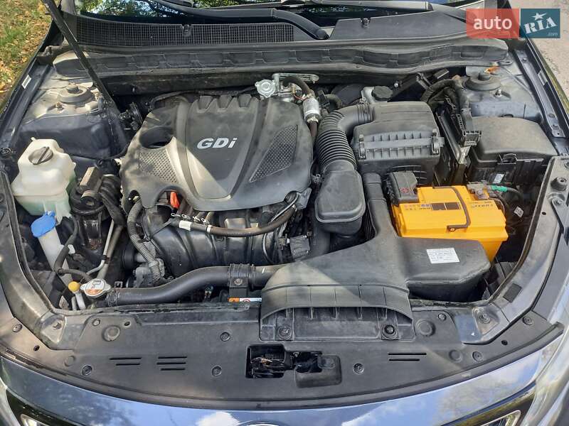 Седан Kia Optima 2014 в Кривом Роге