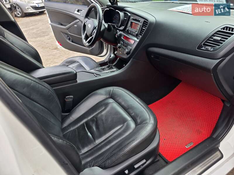 Седан Kia Optima 2013 в Шостке