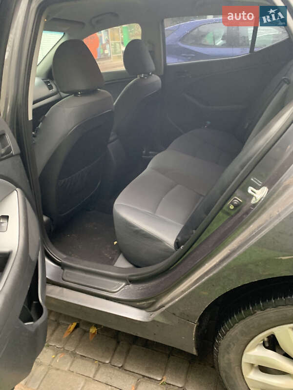 Седан Kia Optima 2015 в Києві