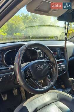 Седан Kia Optima 2012 в 