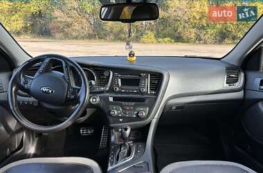 Седан Kia Optima 2013 в  фото 11 Седан Kia Optima 2013 в