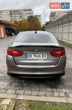 Седан Kia Optima 2013 в Львове