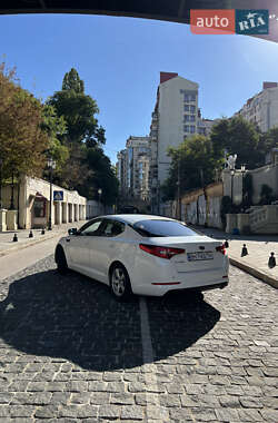Седан Kia Optima 2012 в 