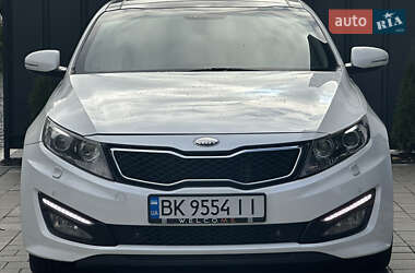Седан Kia Optima 2012 в 