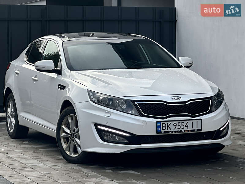 Седан Kia Optima 2012 в Рівному