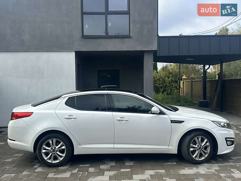 Седан Kia Optima 2012 в Рівному