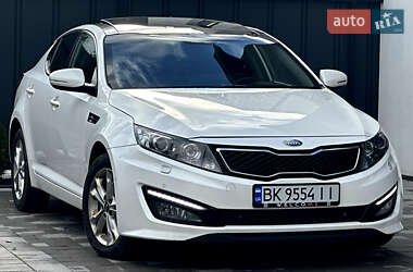 Седан Kia Optima 2012 в 