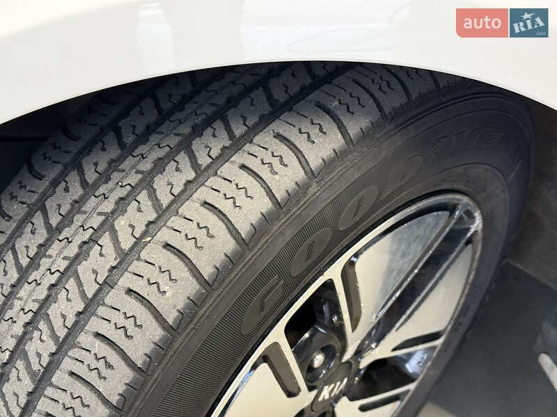 Седан Kia Optima 2013 в Киеве фото 6 Седан Kia Optima 2013 в Киеве