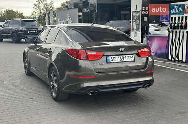 Седан Kia Optima 2014 в 