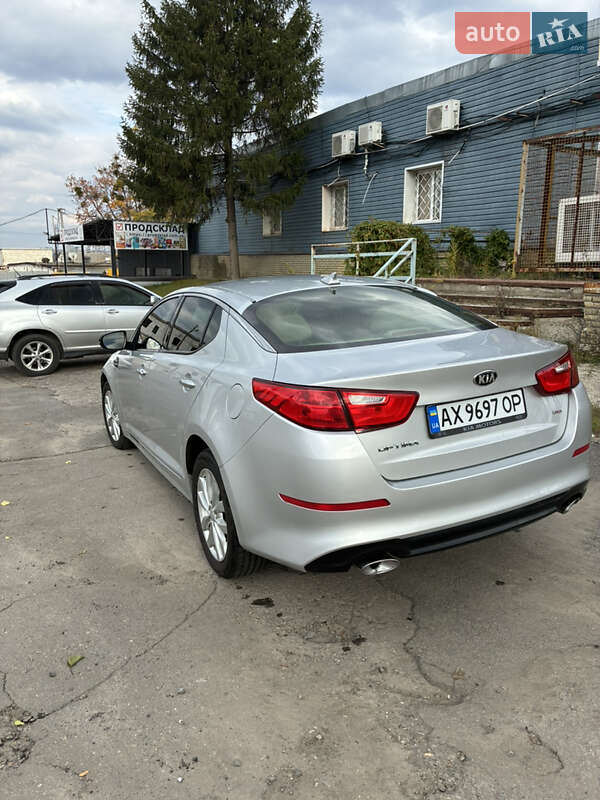 Седан Kia Optima 2014 в Харькове
