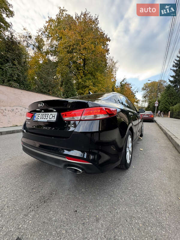 Седан Kia Optima 2017 в Черновцах