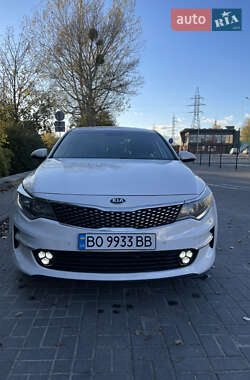 Седан Kia Optima 2017 в  фото 2 Седан Kia Optima 2017 в
