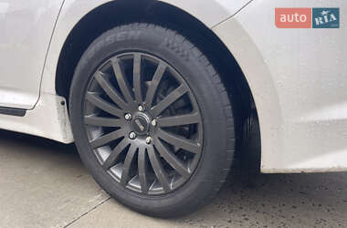 Седан Kia Optima 2012 в 