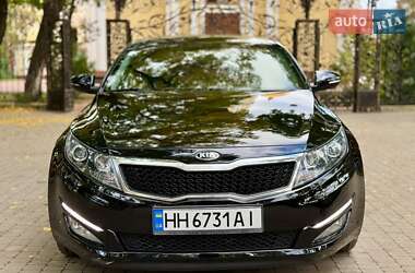 Седан Kia Optima 2012 в 