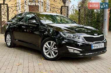 Седан Kia Optima 2012 в 