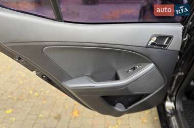 Седан Kia Optima 2012 в 