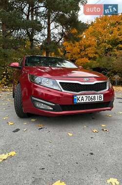 Седан Kia Optima 2013 в Киеве