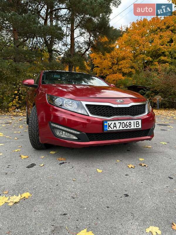 Седан Kia Optima 2013 в Києві фото Седан Kia Optima 2013 в Києві