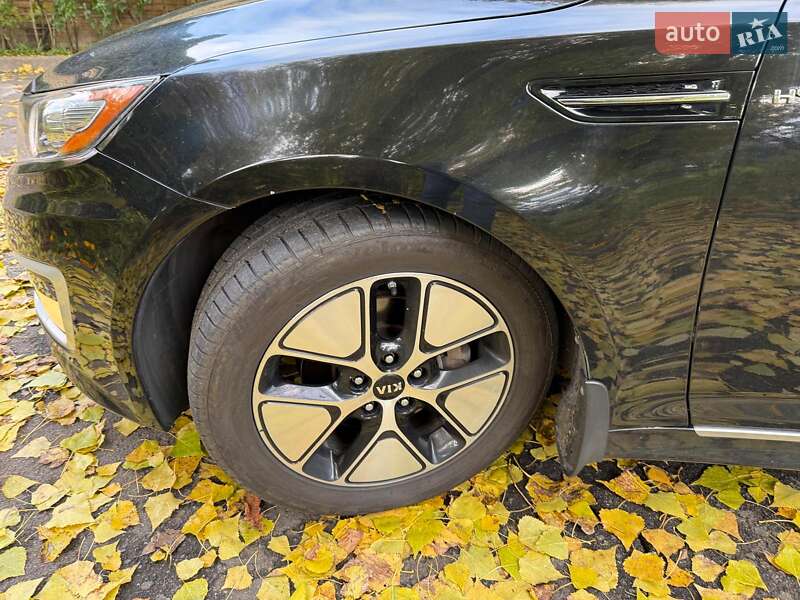 Седан Kia Optima 2013 в Києві