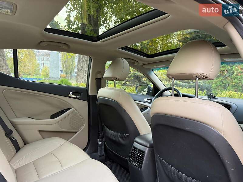 Седан Kia Optima 2013 в Києві