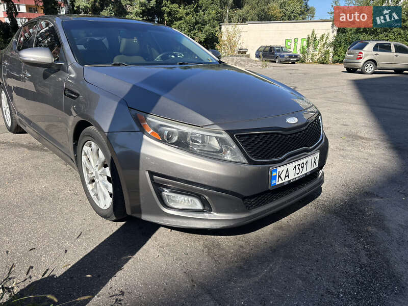 Седан Kia Optima 2014 в Украинке