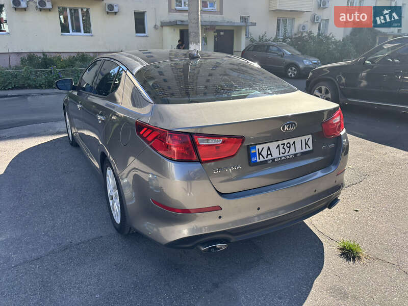 Седан Kia Optima 2014 в Украинке