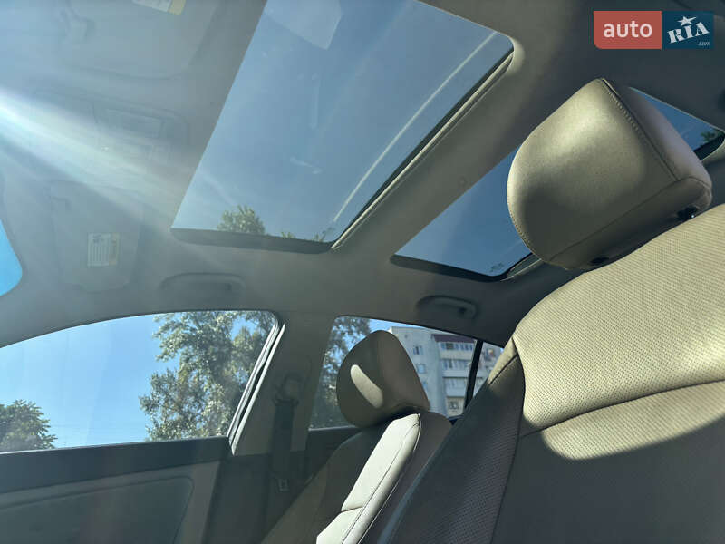 Седан Kia Optima 2014 в Украинке