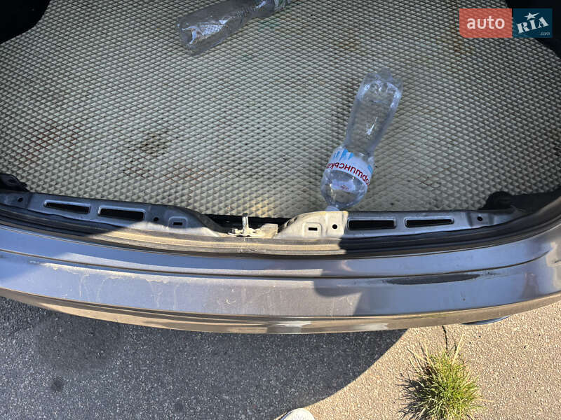 Седан Kia Optima 2014 в Украинке