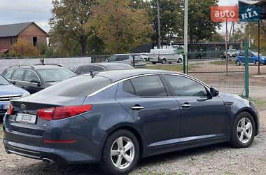 Седан Kia Optima 2015 в 
