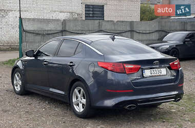 Седан Kia Optima 2015 в 