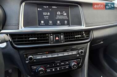 Седан Kia Optima 2017 в 