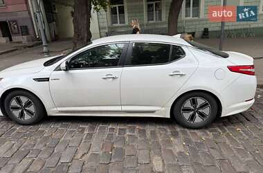 Седан Kia Optima 2013 в 