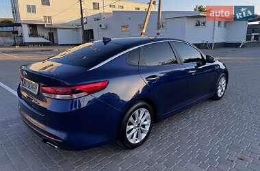Седан Kia Optima 2016 в 