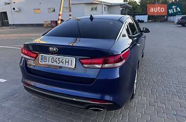 Седан Kia Optima 2016 в 