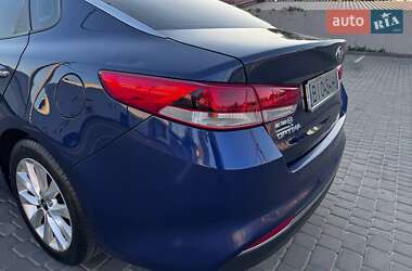 Седан Kia Optima 2016 в 