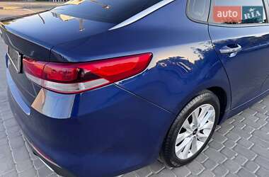 Седан Kia Optima 2016 в 