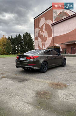 Седан Kia Optima 2013 в 