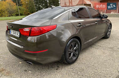 Седан Kia Optima 2013 в 