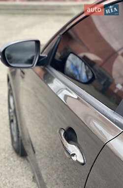 Седан Kia Optima 2013 в 
