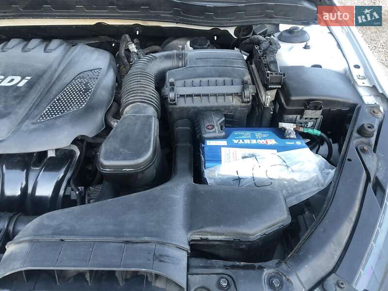 Седан Kia Optima 2014 в Роздільній