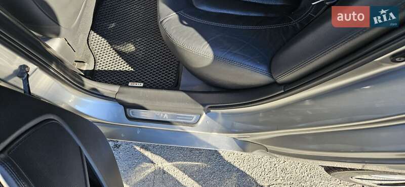 Седан Kia Optima 2012 в Запорожье