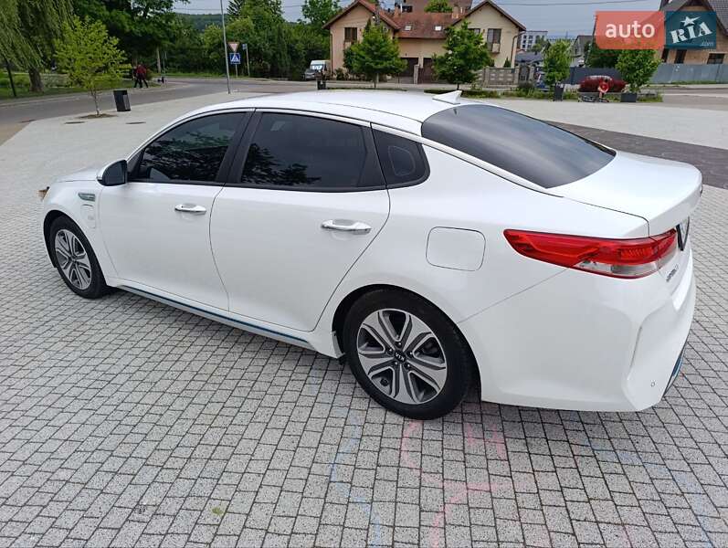 Седан Kia Optima 2018 в Львове