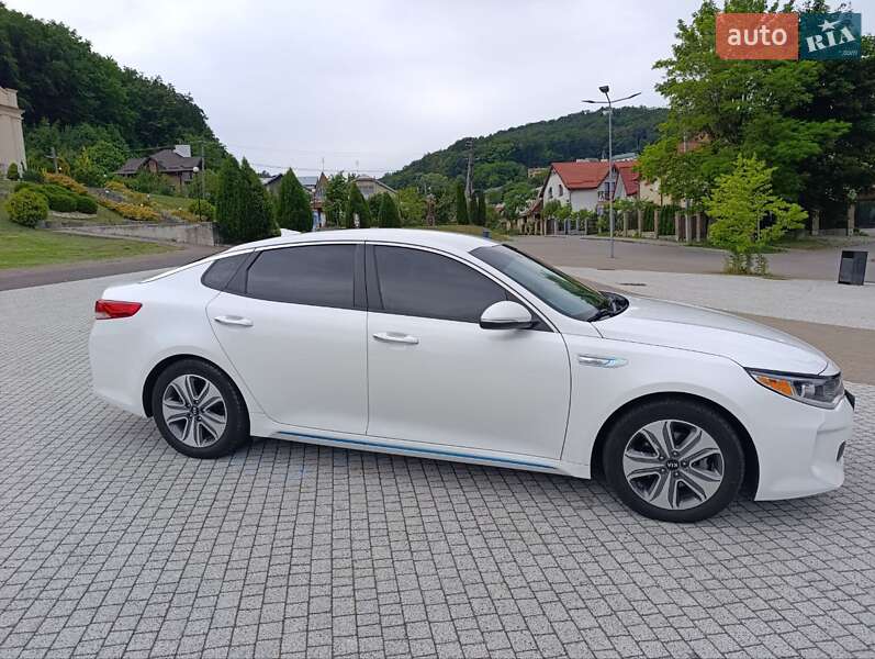 Седан Kia Optima 2018 в Львове