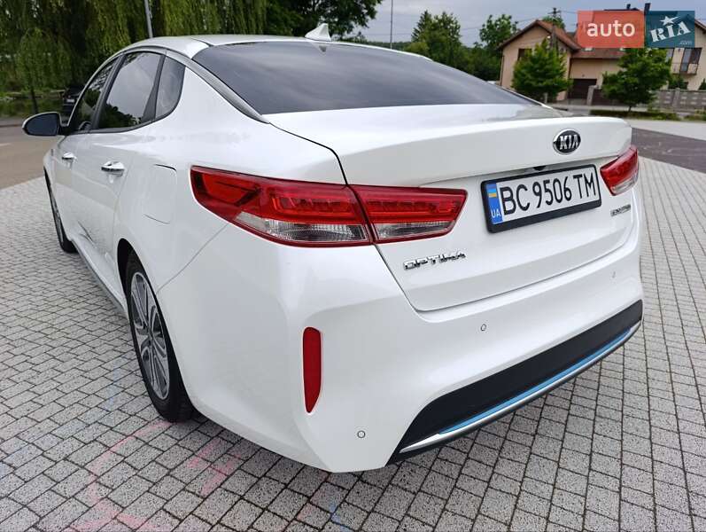 Седан Kia Optima 2018 в Львове