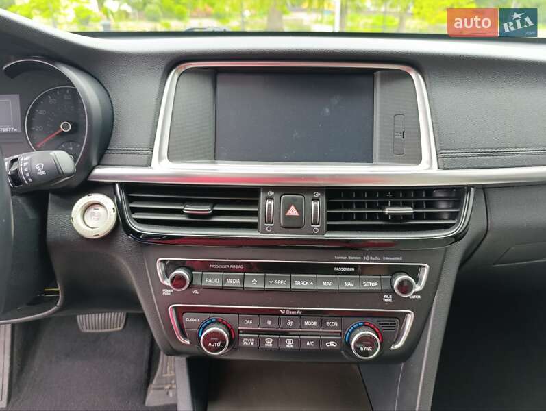 Седан Kia Optima 2018 в Львове